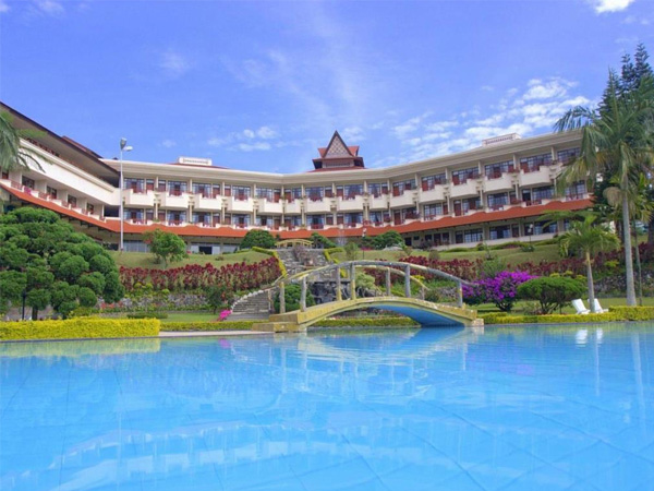 Sinabung Hotel